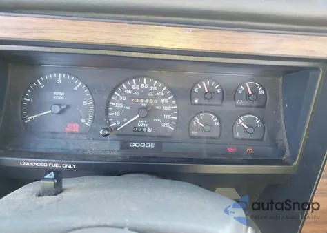 1993 Dodge Dakota z USA, uszkodzony, nr VIN 1B7FL23X3PS219992